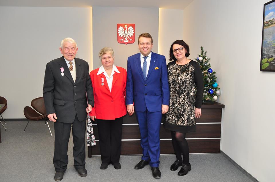 Małżonkowie obchodzący jubileusz 50-lecia pożycia. images